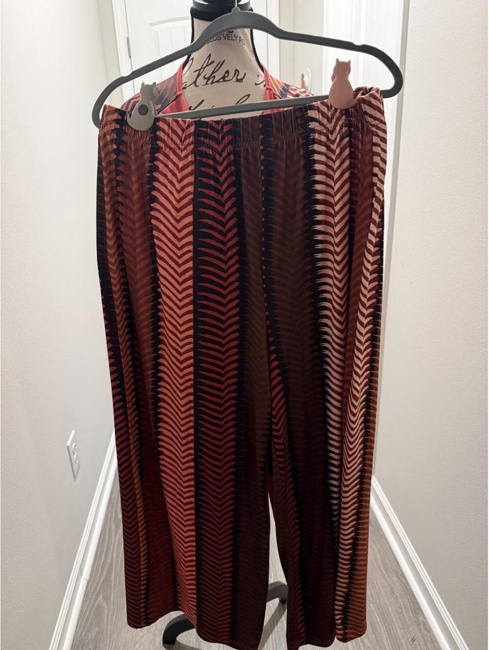 Women's Multi-Color Orange Patterned set - Picture 3 of 4
